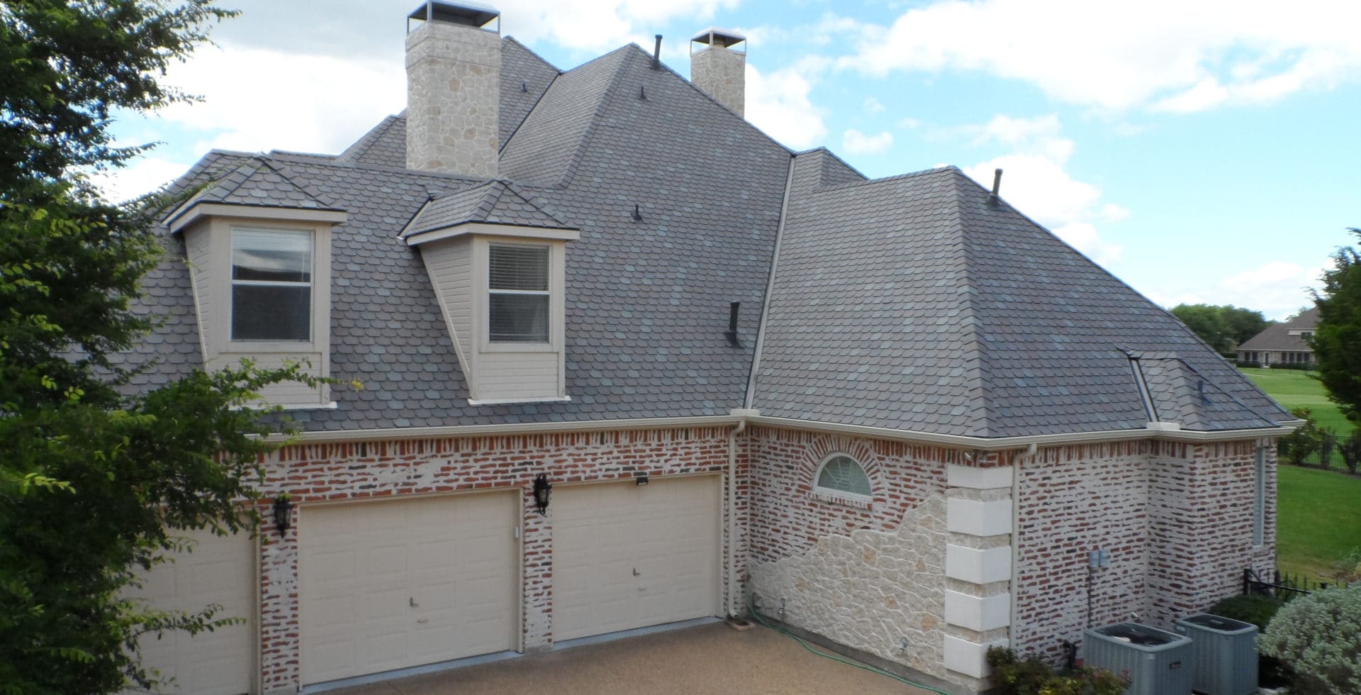 Heath, Texas Home with F Wave Designer Slate Estate Series Colonial Estate Shingles