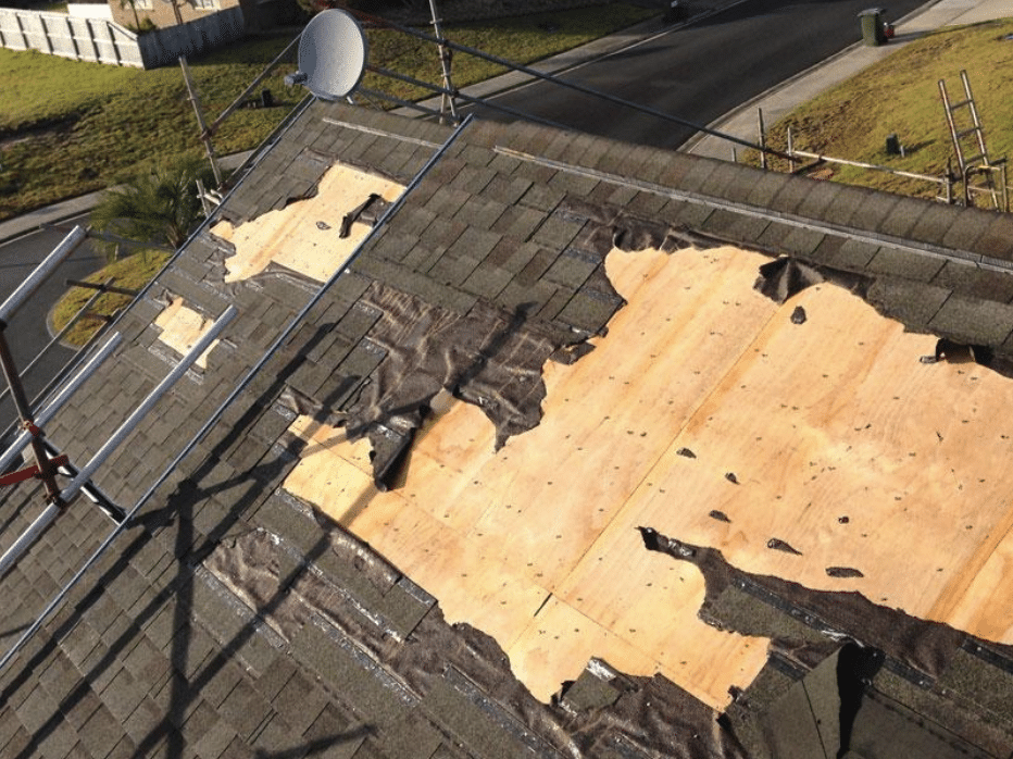 Strong Winds Can Damage an Asphalt Roof