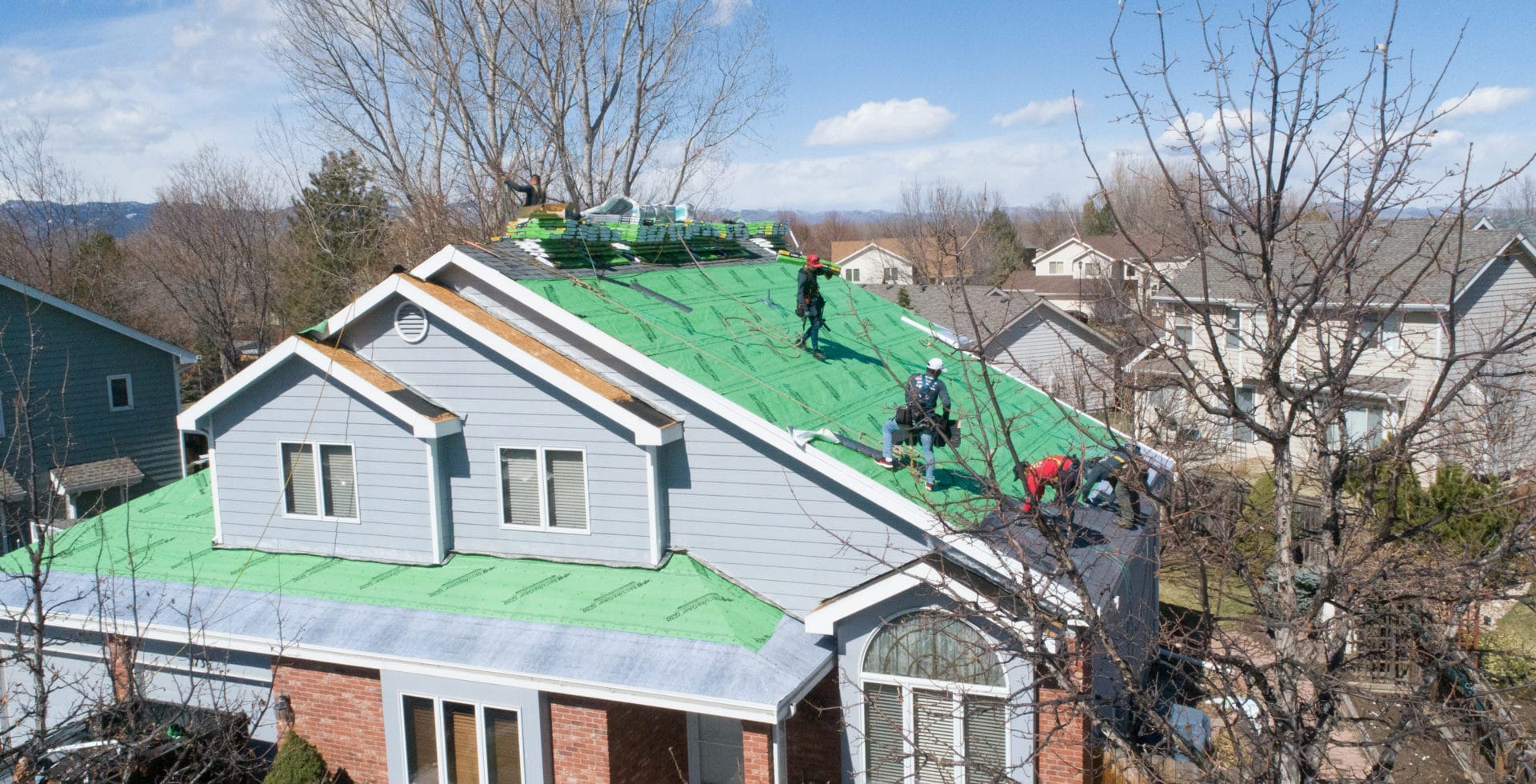 Colorado Roof Installation with F Wave Synthetic Shingles - Colonial Estate