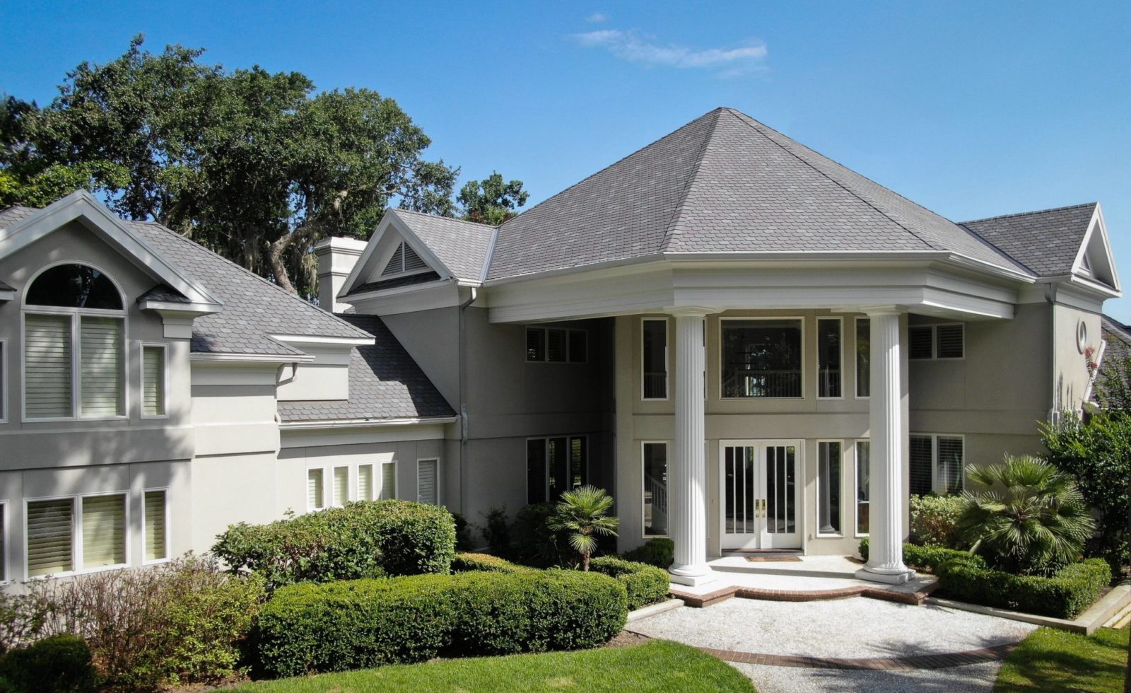 South Carolina F Wave Synthetic Shingles Install in Colonial Estate