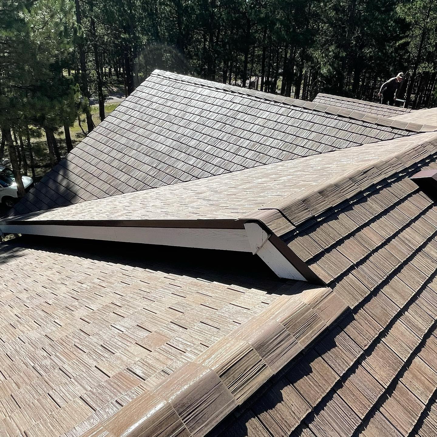 Colorado Roof Transformation with F Wave Synthetic Hand-Split Shake Shingles - Mountain Cedar